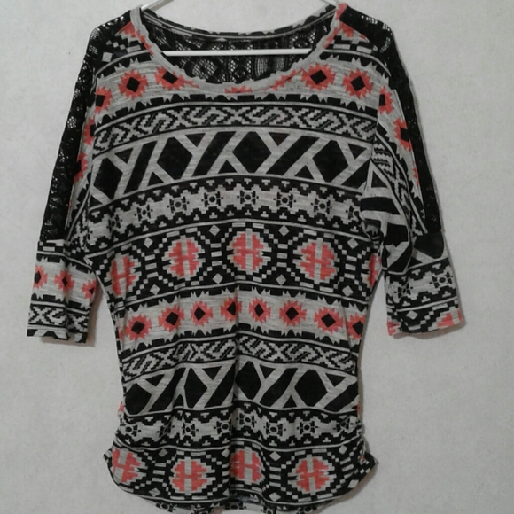Tops - SZ L TRIBAL PRINT SUMMER TOP